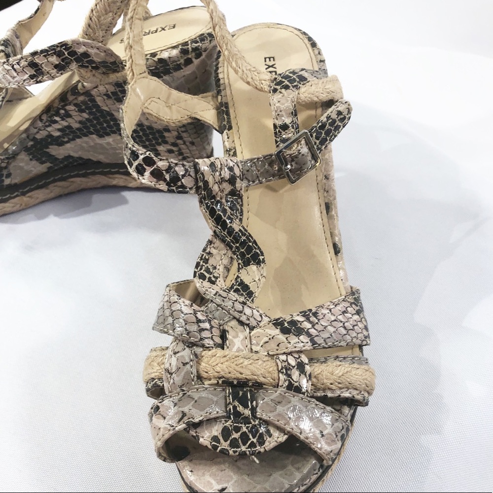 Gray And White Snake Pattern Platform Sandal All … - image 1